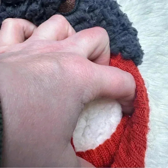 K. Bell  Sherpa Socks Grey & Red Size Small - Picture 15 of 16